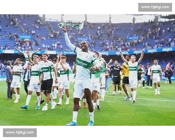 爵士鏖战魔术强强对话攻防博弈引爆赛场悬念决战焦点之夜胜负走向成谜